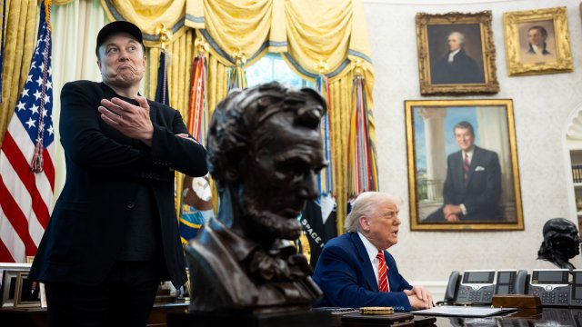 Маск проиграл Трампу, но все еще не может пережить его