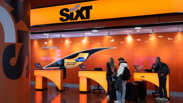 ЕС заставит компании проката автомобилей покупать только электромобили с 2030 года.