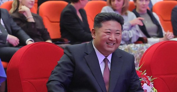 Ким Чен Ын отдает дань уважения мертвым северокорейским солдатам на войне между Россией и Украиной