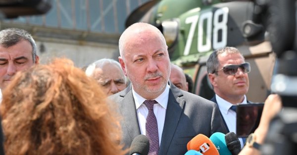 Желиазков: Выборы можно сказать, когда есть альтернатива, и в данный момент нет никого