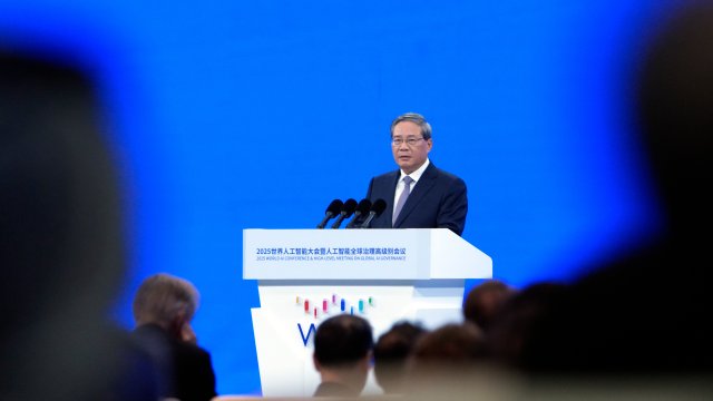 Пекин: Мы должны быть осторожны с монополией ИИ
