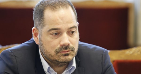 Калин Стоянов для Деборы: мы наблюдаем еще одно циничное суждение
