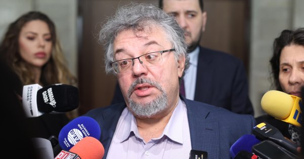 «Возрождение» и эпизод Манола Пейкова последовательно: им угрожали судом