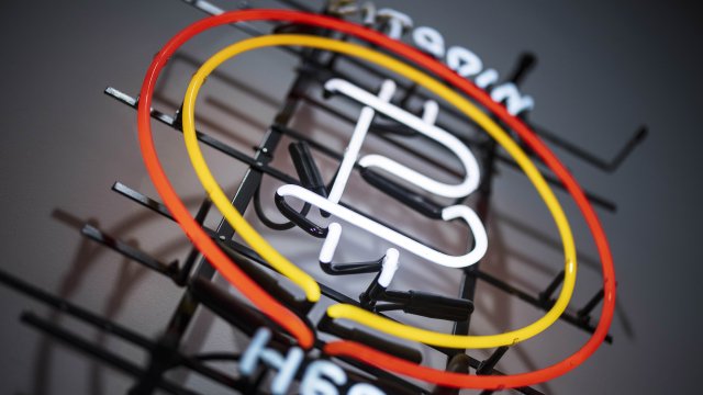 Через полгода Трамп: почти 16 000 новых биткойнских адресов достиг статуса миллионера