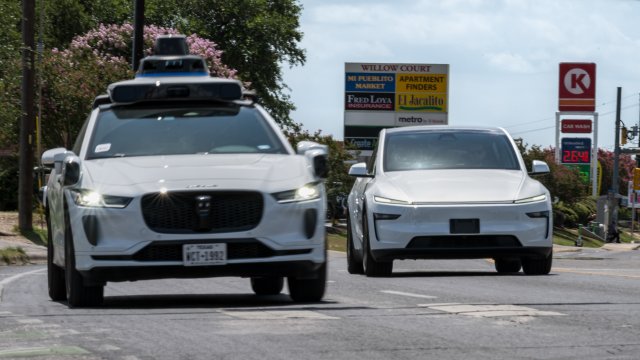 Waymo Robotaxitis проехал более 160 миллионов км, что вдвое больше пробега за шесть месяцев