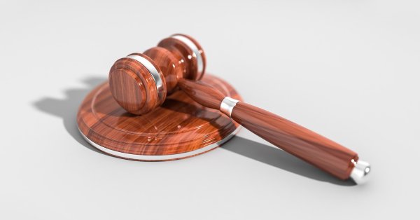 Известный греческий актер был осужден за две попытки изнасиловать актрисы