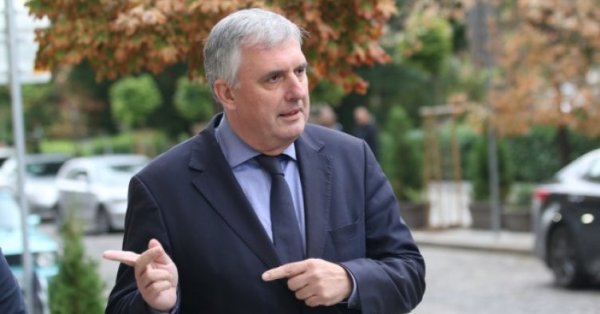 Ivaylo kalfin для зоны евро: у нашей страны будет больше возможностей