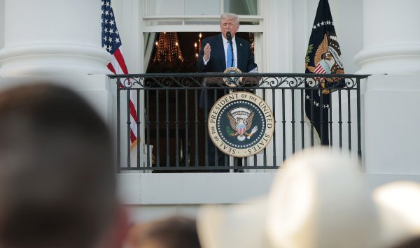 Трамп рискует гнев избирателей, в то время как «Большой красивый законопроект» прогрессирует