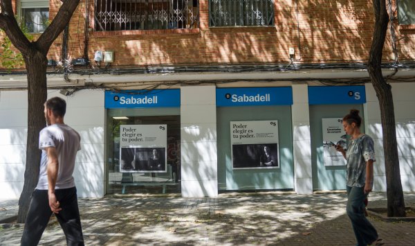 Продажи британского подразделения Сабаделла могут быть прибыльными для всех