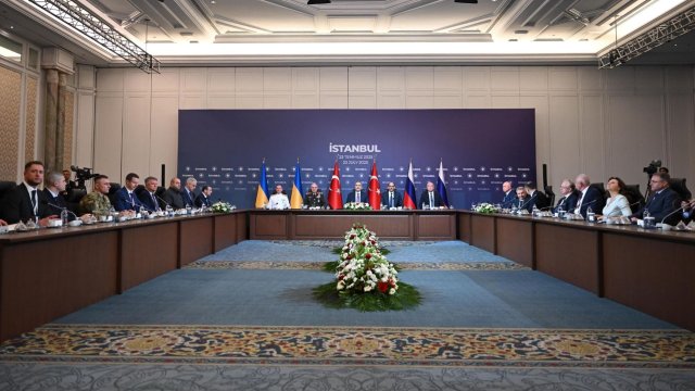 Призывы к миру между Россией и Украиной закончились менее чем за час