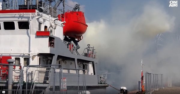 Корабль мигал в варне в рамках военно -морских упражнений Breeze 2025