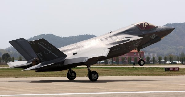 Индия отклонила F-35: Почему Дели не хочет лучшего американского стелс-боец?