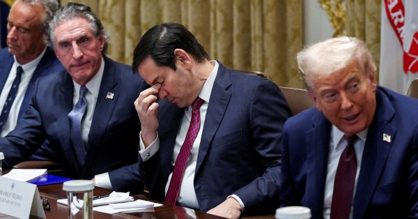 Трамп хочет, чтобы Европа перестала регулировать крупные технологические компании. Она поддается?