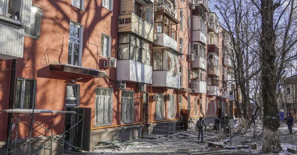 Атака украинского беспилотника вызвал пожар и эвакуацию на российском Ростове