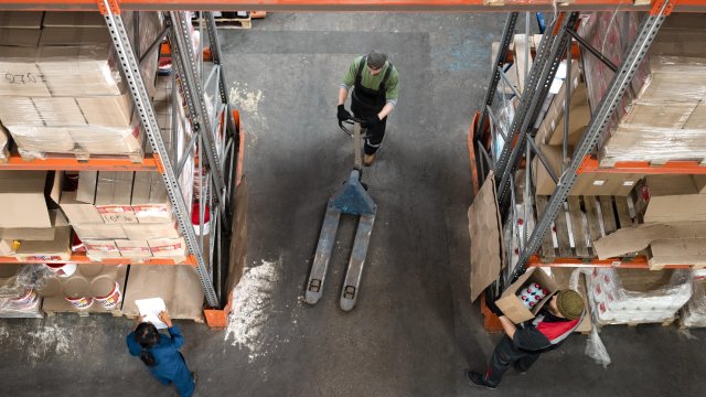 Где связь между поиском и поставкой рынка труда в Болгарии