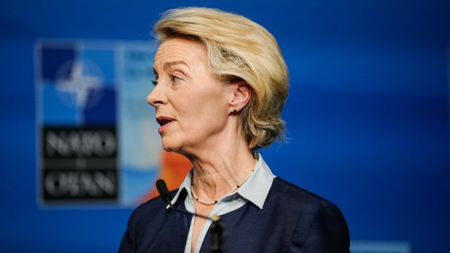 Фон дер Лейн приветствует идею Трампа о гарантиях безопасности Украины