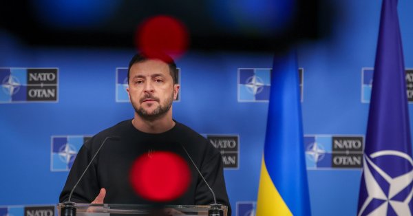 Зеленски предупредил: Россия пытается обмануть Вашингтон