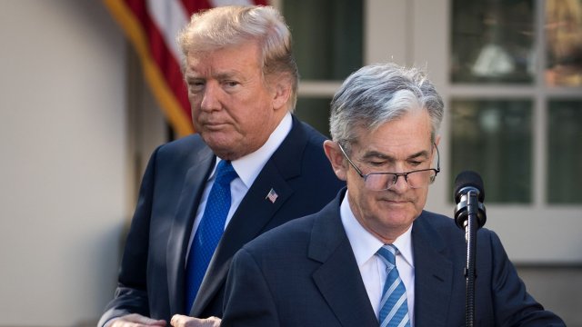 Трамп снова потребовал отставки Пауэлла