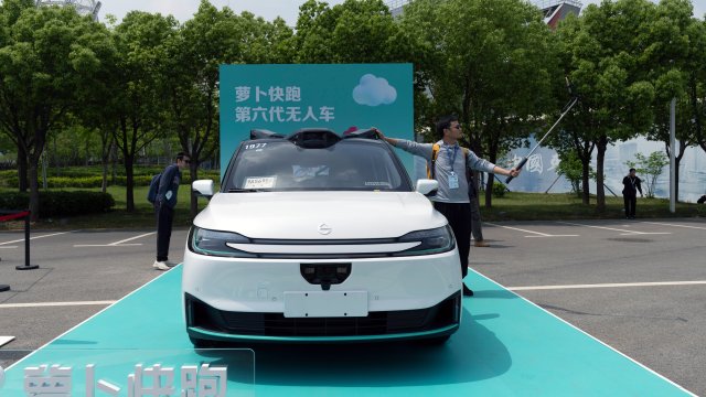Baidu Robotaxitis прибывает в Европу