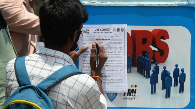 Никто не оставляет работу, и никто не ищет новых сотрудников на рынке труда в США.