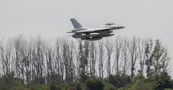 МО не может указать даты для прибытия F-16