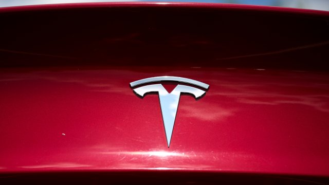 Поддержка Маска в отношении Трампа разрушила лояльность к бренду Tesla