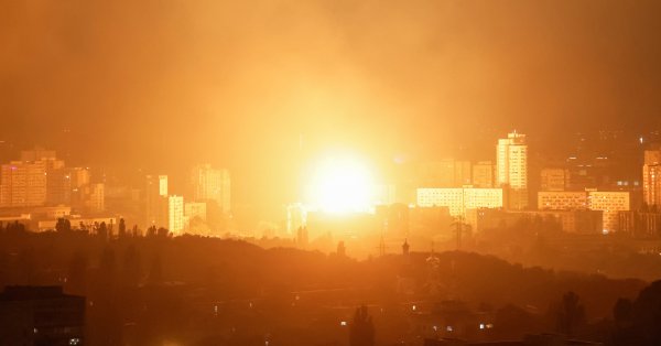 Россия нападает на ракеты KYIV после полуночи