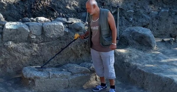 Овачарова обнаружил на Перпериконе могилы первых христиан в родопах