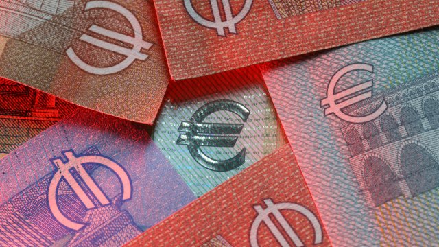 Евро готовится отправить свою худшую неделю за почти 3 года