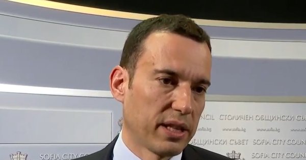 Терзив протест в Стамбуле в поддержку задержанного мэра Имамоглу