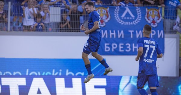 Левски победил Спартак (Варна), но достиг сложной победы со счетом 2: 1