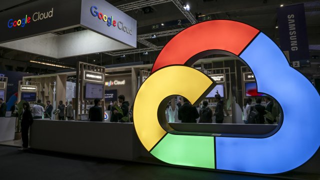 Мета покупает облачные сервисы у Google за 10 миллиардов долларов