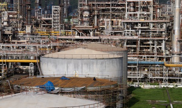 Цена на нефтяной водопад, несмотря на давление на Индию из -за русских поставки