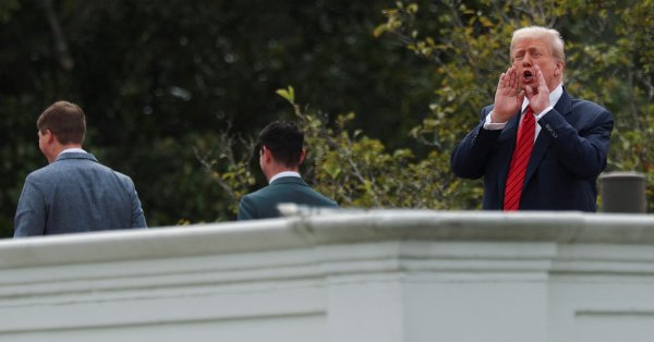 Трамп наложил дополнительные 25% обязанностей в Индии