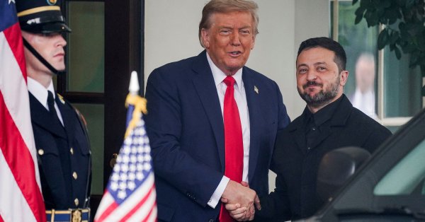 Трамп полагается на личную дипломатию с Путином, результатом является стратегический беспорядок