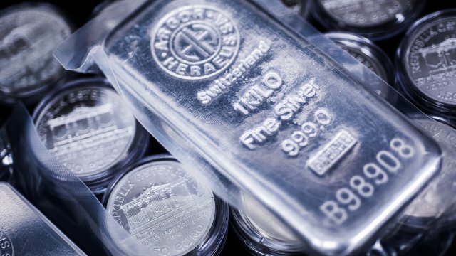 Макс Баклайян: Серебро может подняться шесть раз в ближайшие три года