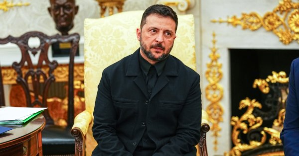 Зеленски: Россия ударила по газовой дистрибуции станции