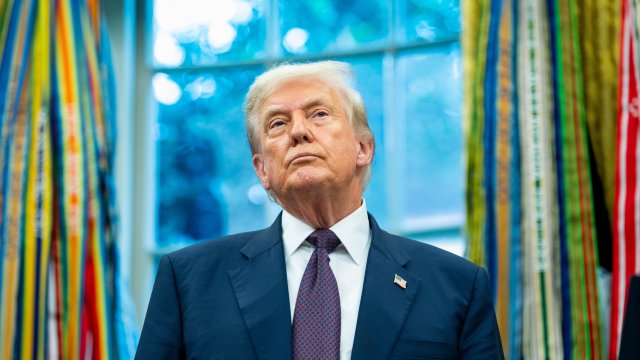 Трамп купил облигации за 104 миллиона долларов с тех пор, как он был в Белом доме