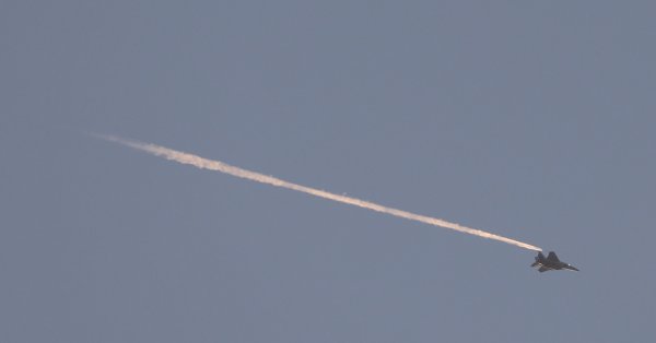 Япония имеет F-15J в Великобритании