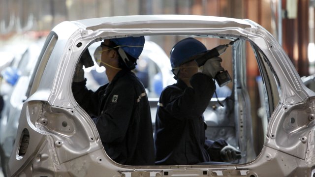 Toyota использует систему переработанных батарей для питания завода Mazda