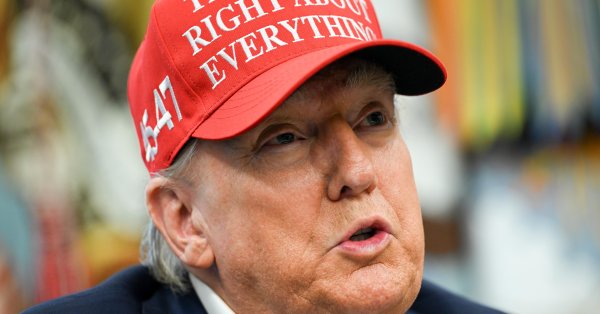 Трамп устал от Влада и Волода: потерял ли он интерес к прекращению войны?