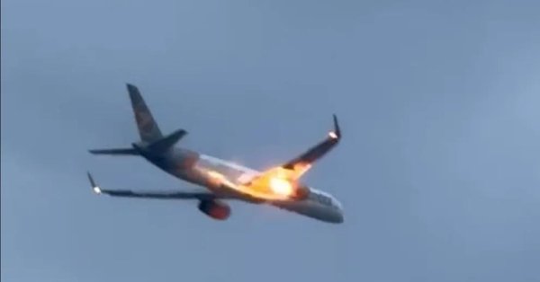 Двигатель самолета зажигается вскоре после того, как вы получите с Corfu Video