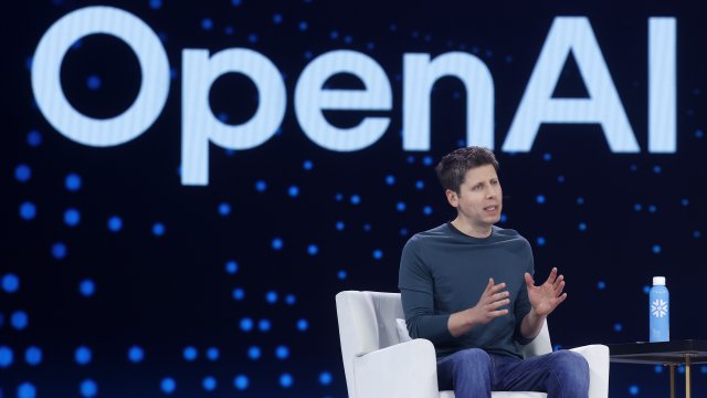 Сэм Альтман: Openai готов инвестировать триллионы долларов в инфраструктуру