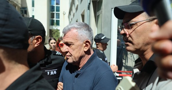 Прокуратура хочет, чтобы Никола Николов - Паскаль оставался навсегда под стражей