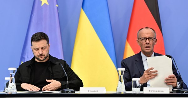 Зеленски: Россия притворяется, что может занять все Украину