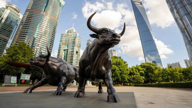Какие возможности предлагает инициатива Summer Investment Challenge?