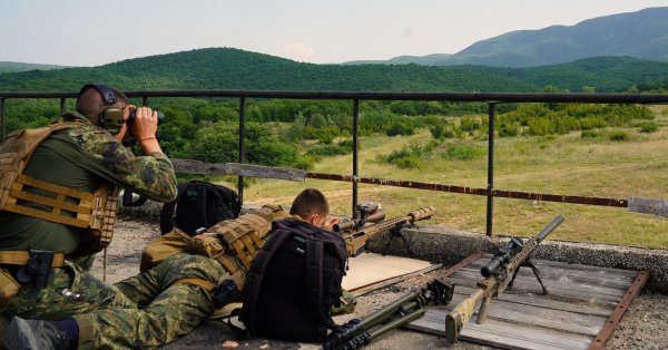 Военная техника будет двигаться по дорогам до 14 августа