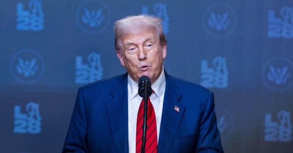 Белый дом: Трамп готов встретиться с Путином, а также Зеленски