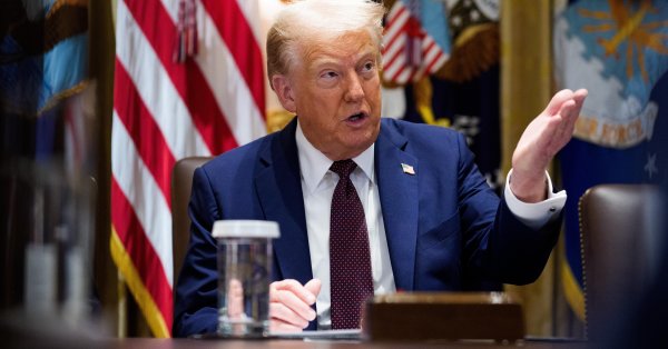 Трамп: встреча между Путина и Зеленски кажется маловероятным