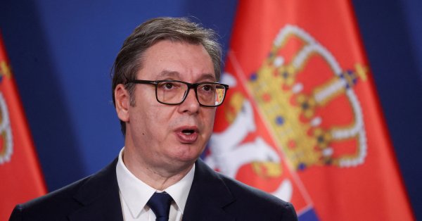 Вучич пригласил протестующих на публичные дебаты
